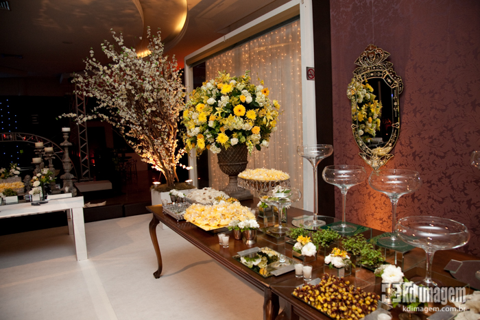 Decoração de Casamento Amarela Peguei o Bouquet Decoração de Casamento Amarela Peguei o Bouquet