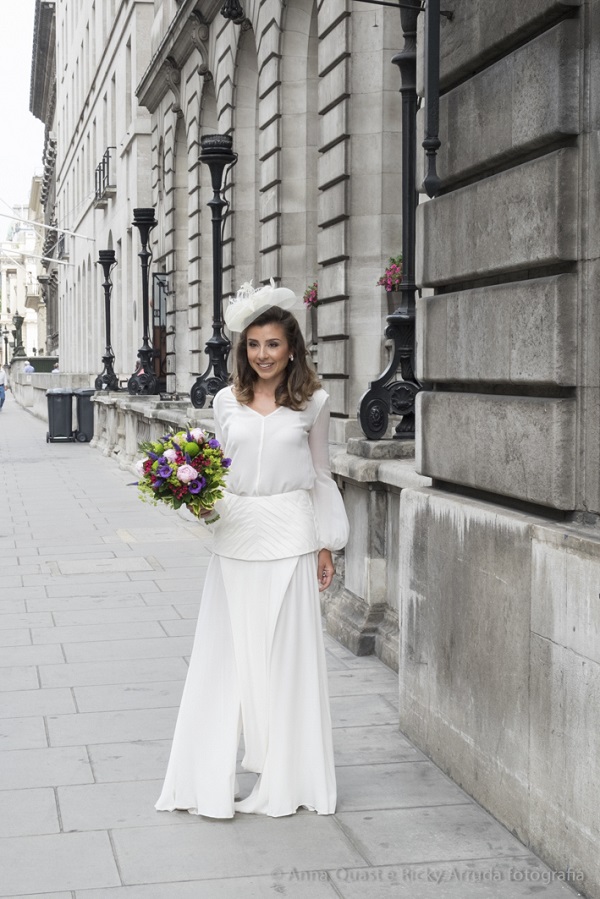 Anna Quast Ricky Arruda Destination Wedding Londres Inglaterra Casamento Black Tie Fascinator-02930324