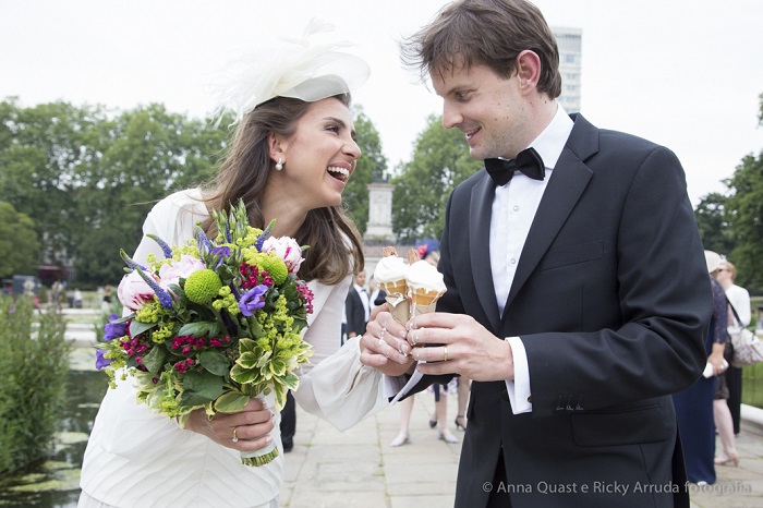 Anna Quast Ricky Arruda Destination Wedding Londres Inglaterra Casamento Black Tie Fascinator-02931004
