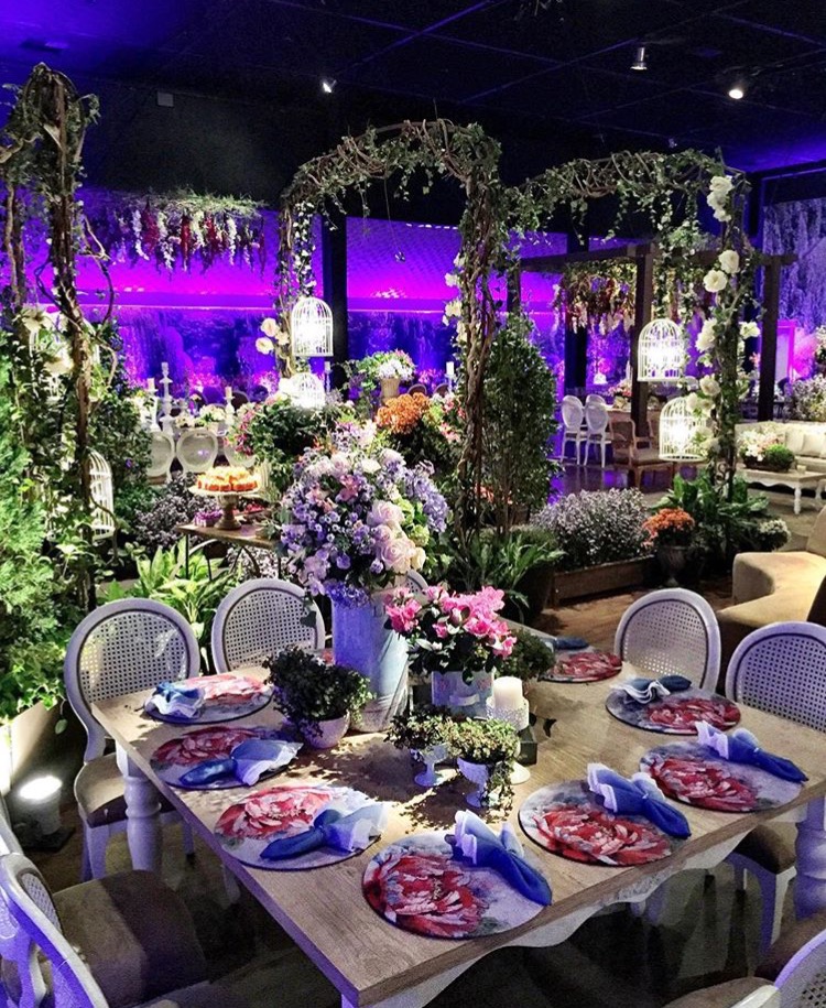 15 anos no Le Buffet Master - Décor: Flor e Cia