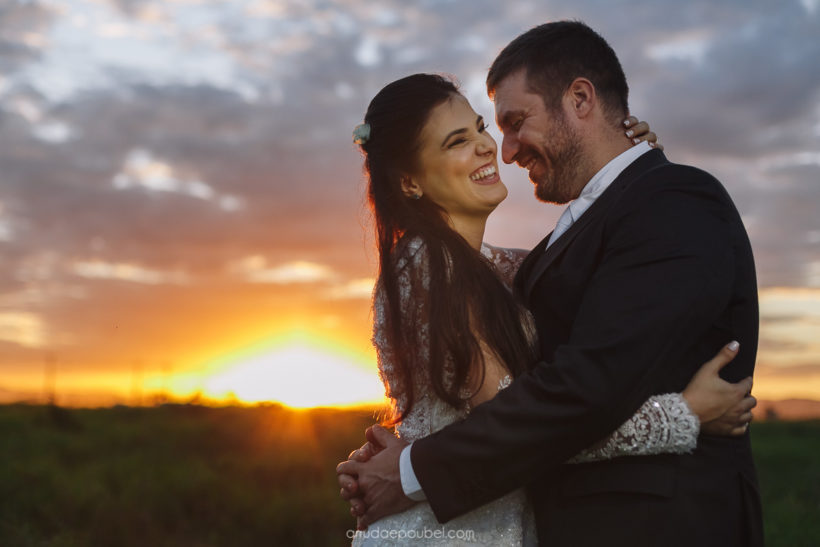 Casamento ao entardecer: Larissa e Leonardo