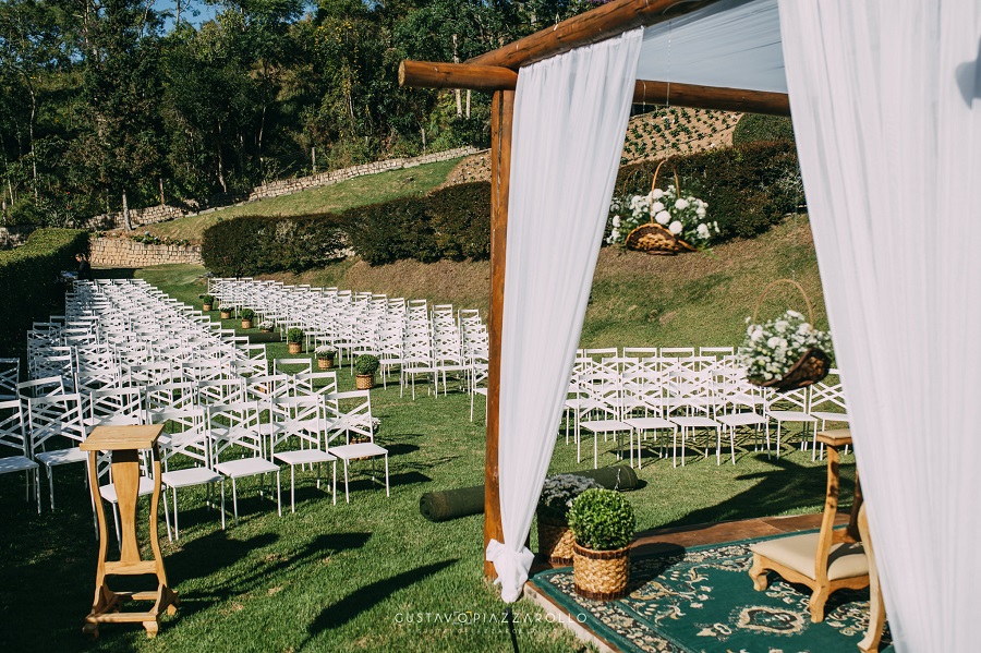 Casamento na Montanha - Joana e Roberto - realizado na Pousada Recanto da Pedra, em Domingos Martins, no Espírito Santo. 