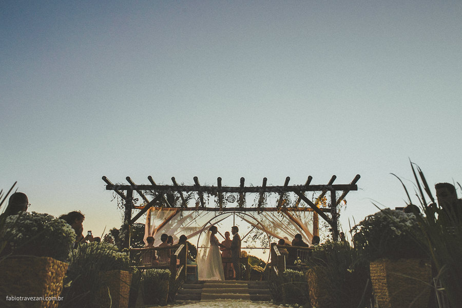 Casamento Ao Ar Livre: Manu e Ti