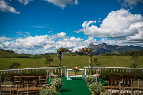 Casamento em Pedra Azul: Mariella e Nilo