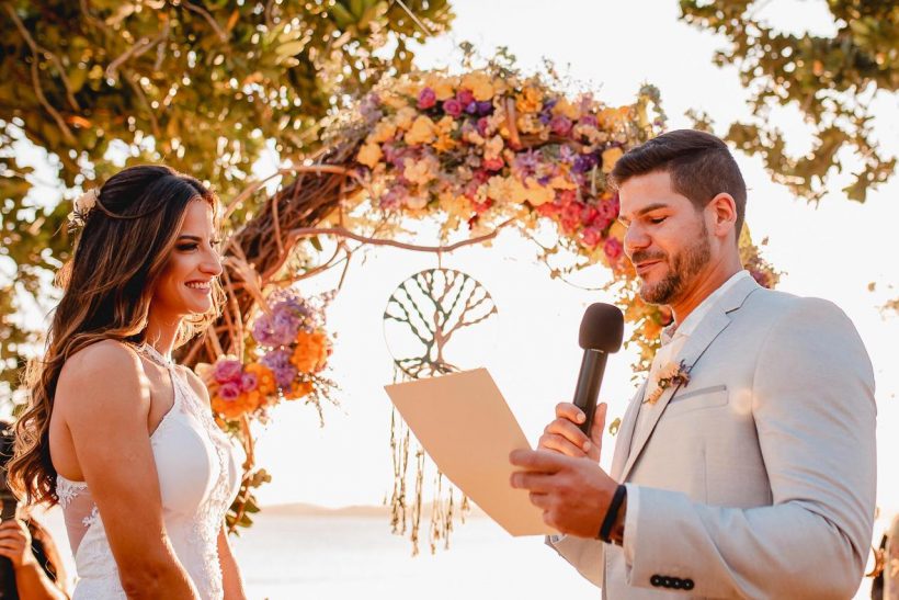 Casamento na Praia: Carolina Neves e Pedro Trindade